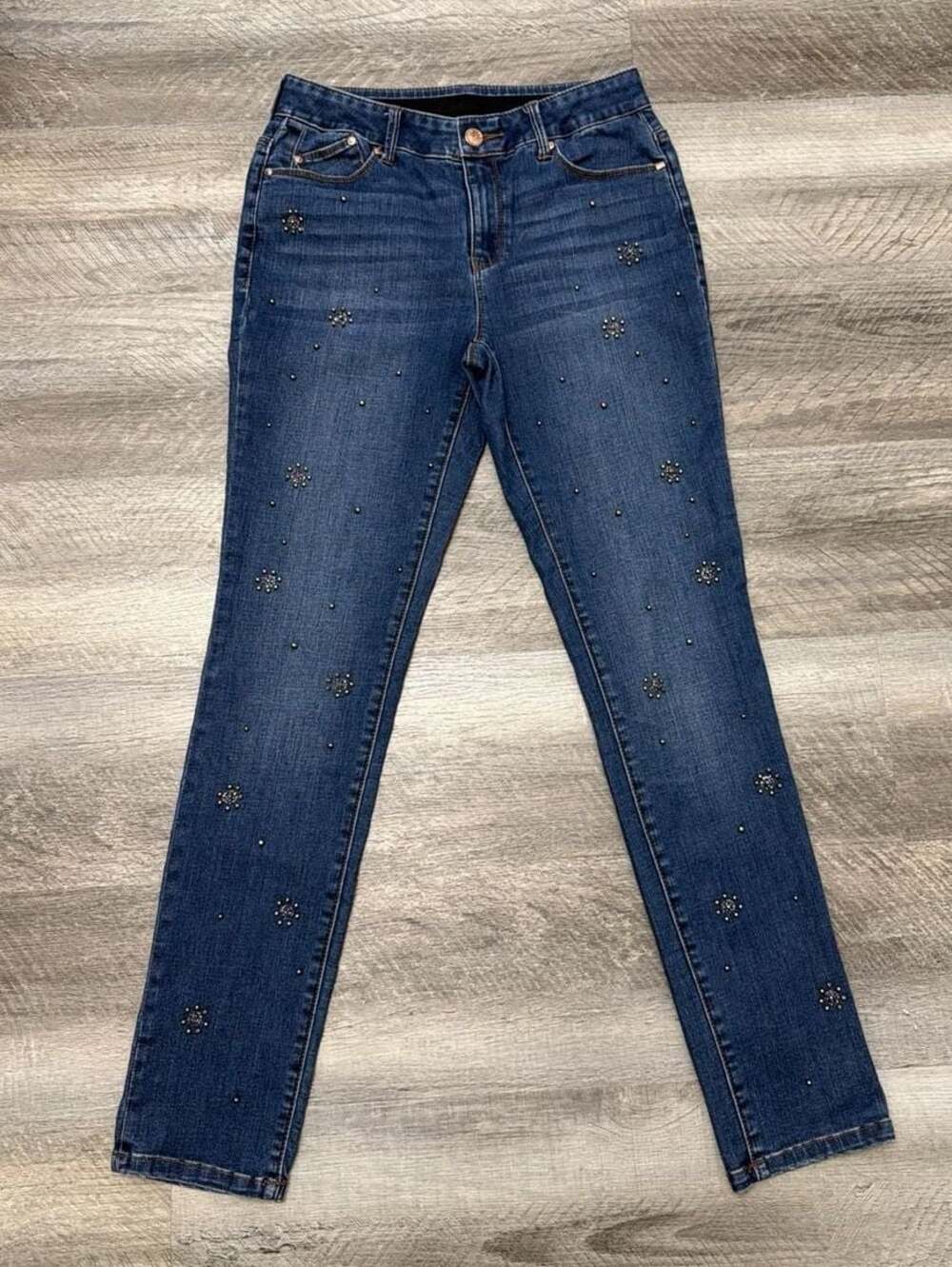 Chico's Secret Stretch Starburst Beaded Embellished Skinny Leg Jeans Size 0R/US